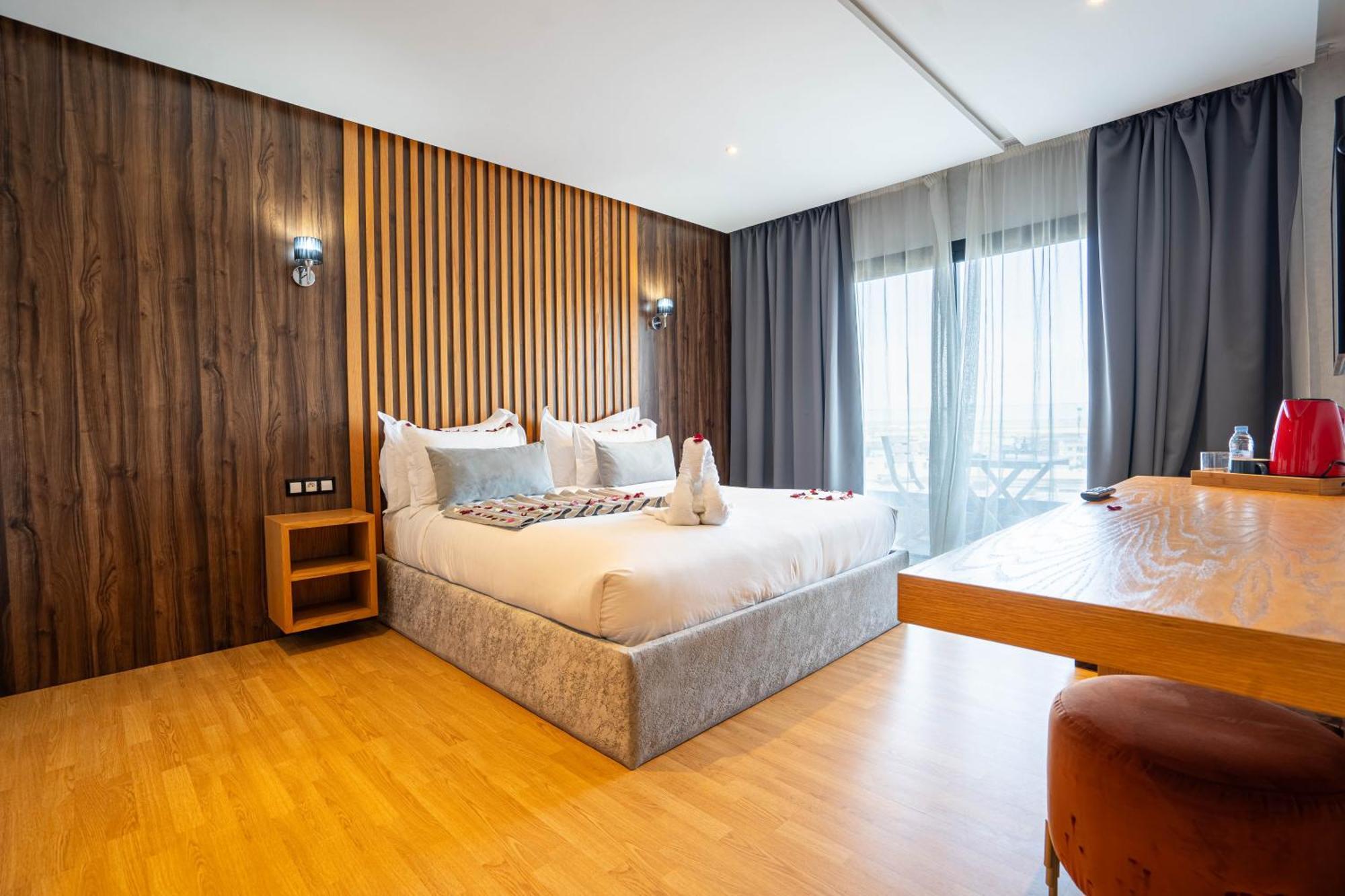 Razane Hotel Кенітра Екстер'єр фото